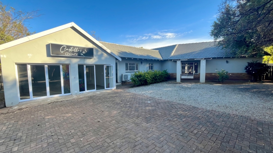 3 Bedroom Property for Sale in Flamwood North West